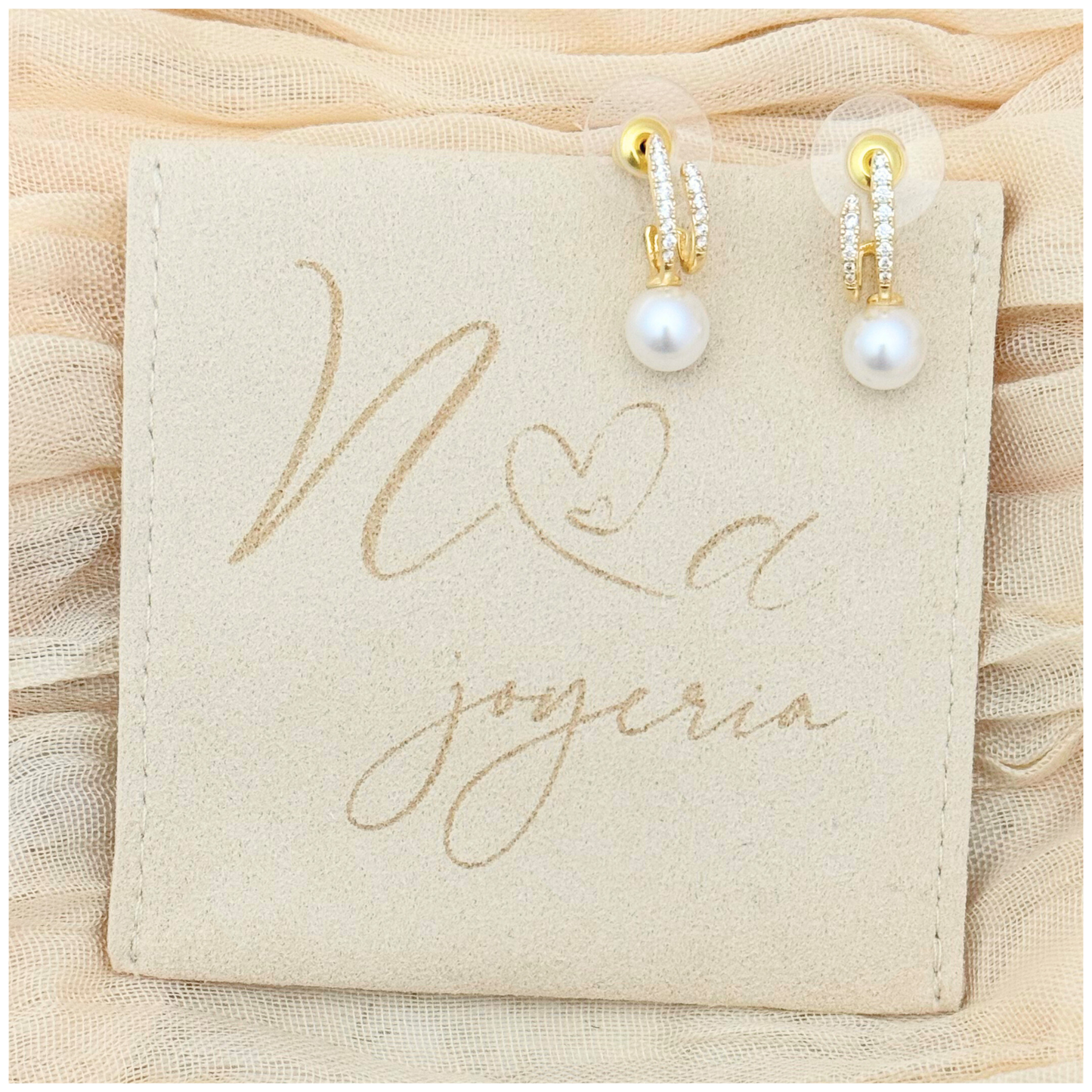 ARETE DOS BARRAS PERLA ORO LAMINADO