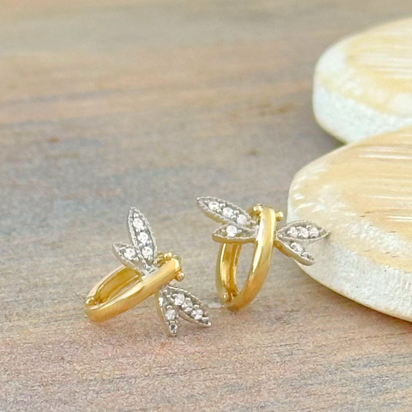 HUGIE LIBELULA ORO 14K