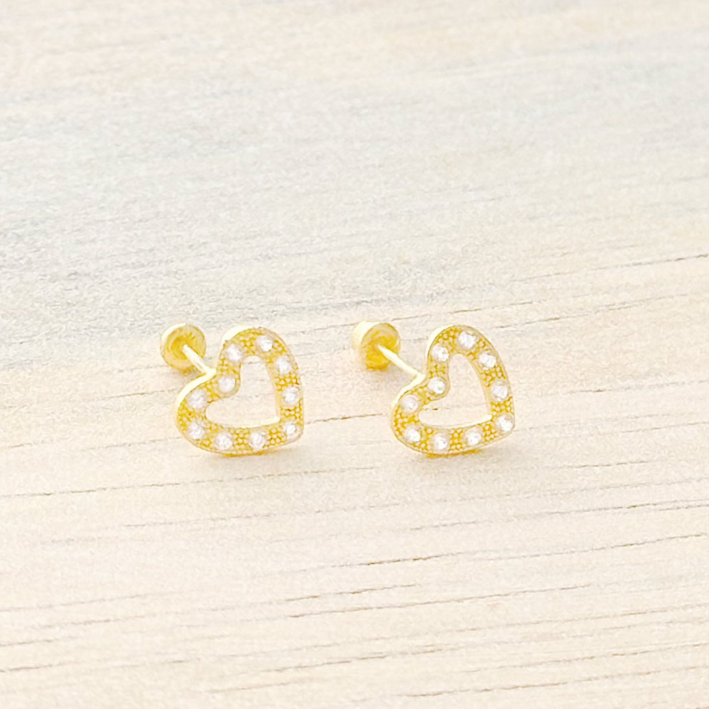 BROQUEL CORAZON BISEL PAVE ORO 10K