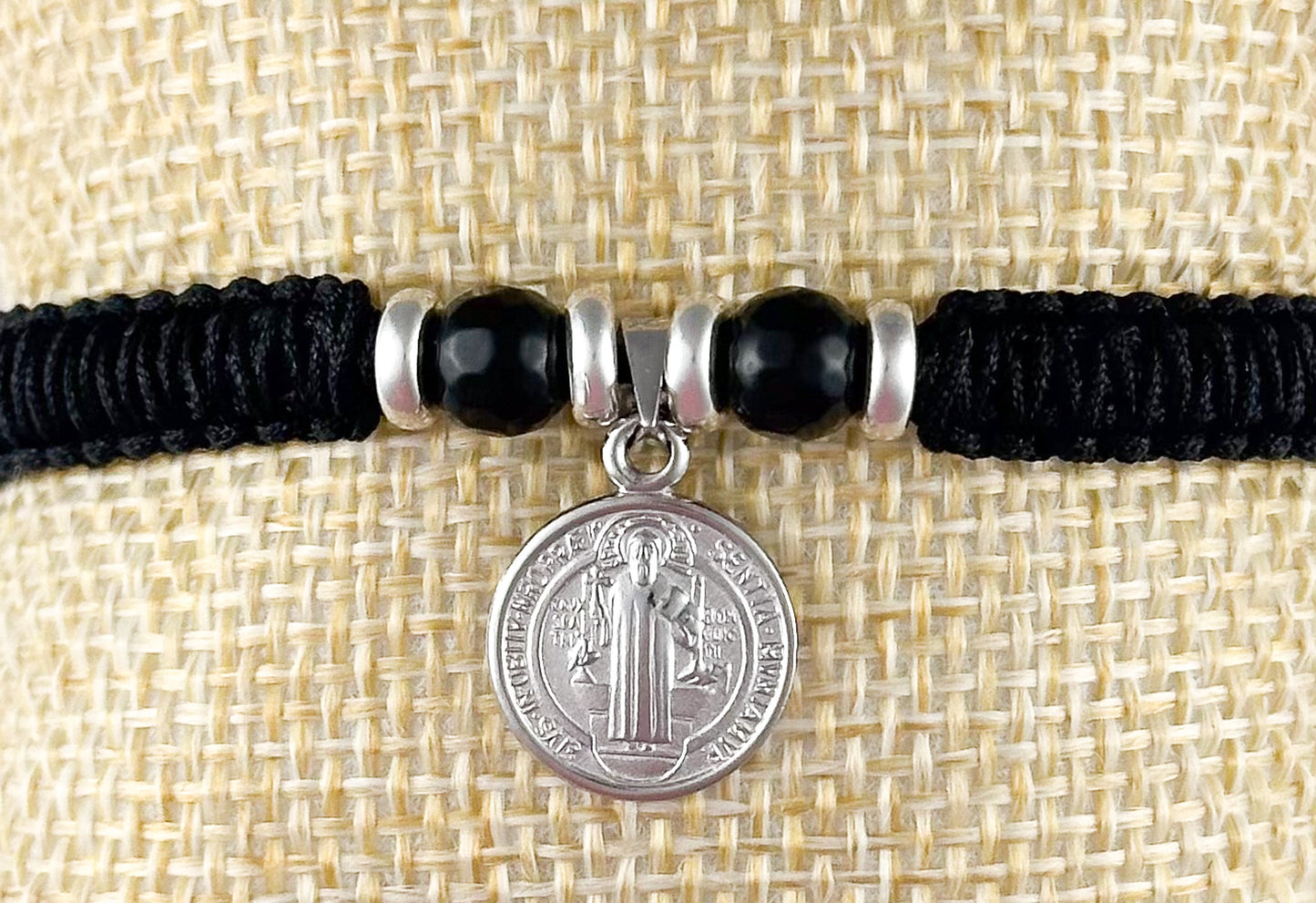 PULSERA MEDALLA SAN BENITO 2 PLATA .925 TEJIDA NEGRA