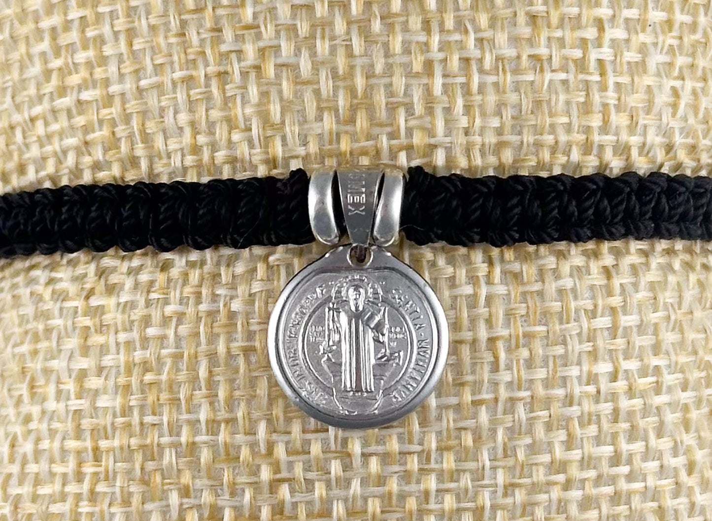 PULSERA MEDALLA SAN BENITO B 2 PLATA .925 TEJIDA NEGRA