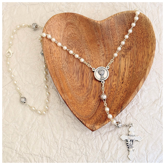 ROSARIO PRIMERA COMUNION PERLA