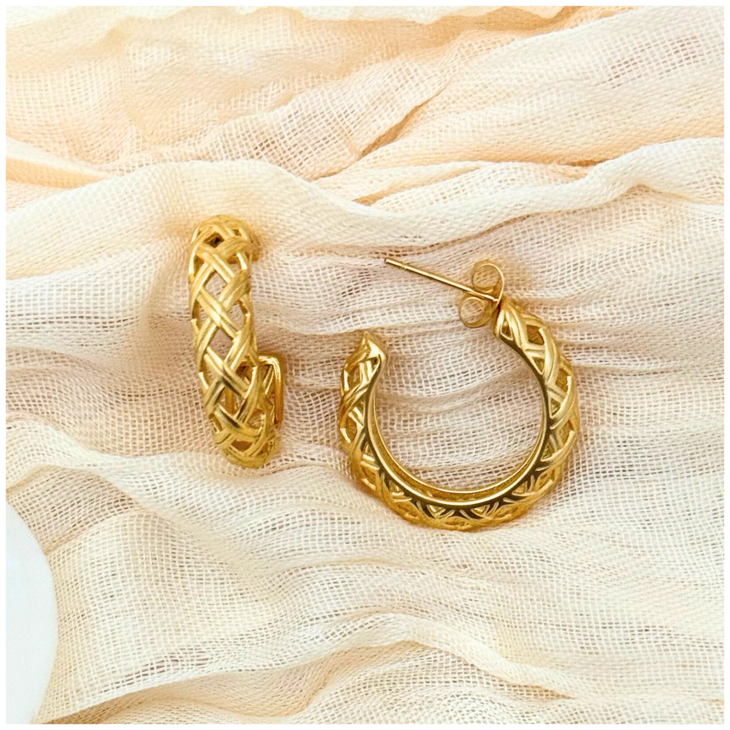 ARETE CALADO ROMBO ACERO DORADO