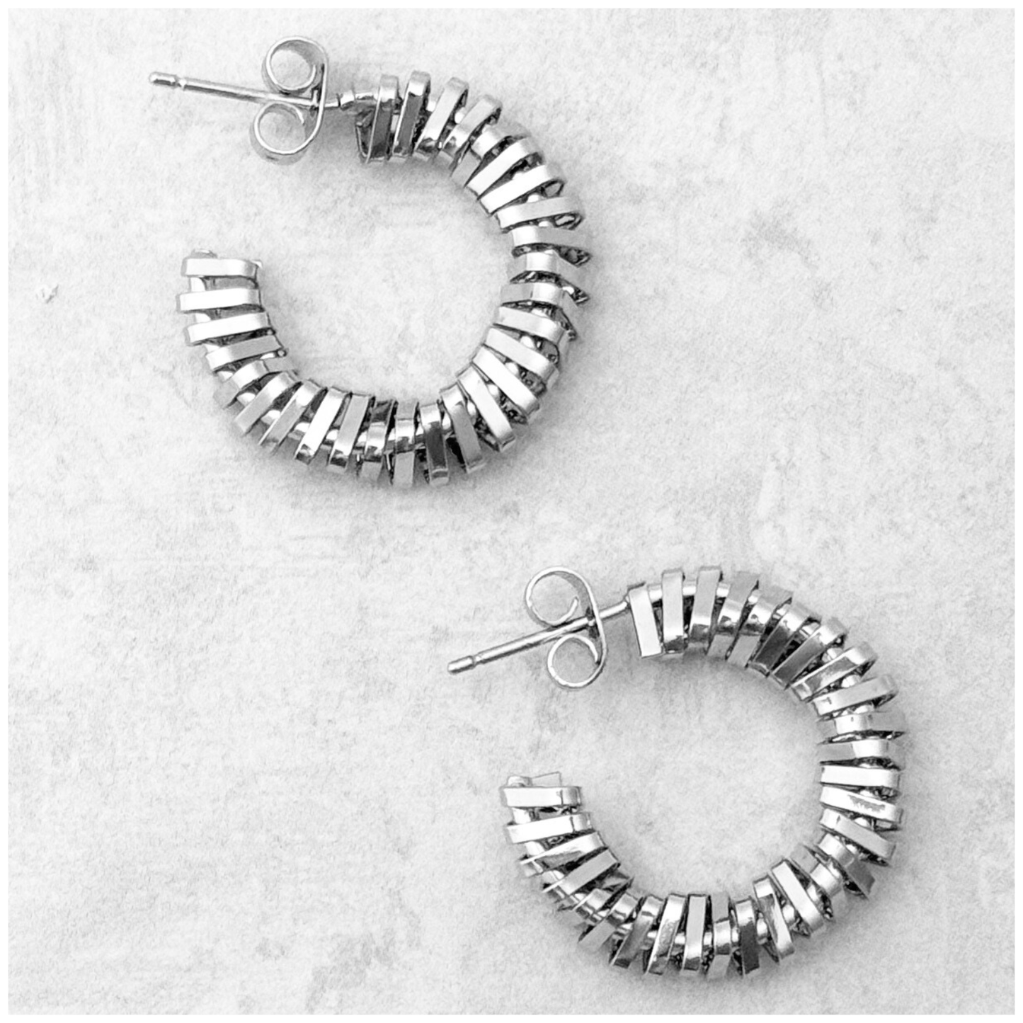 ARETE DESNIVEL BLANCO CHAPA