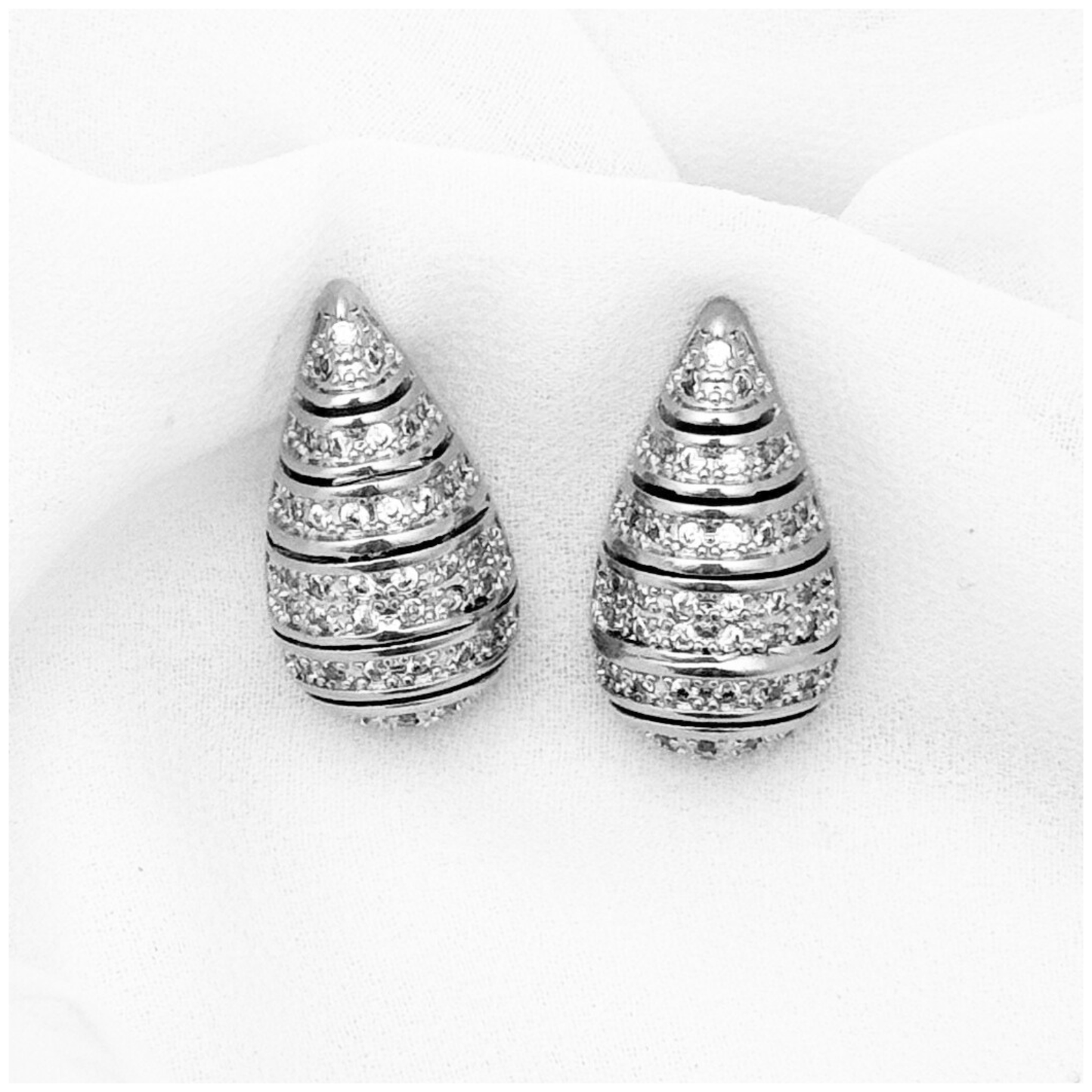 ARETE OVAL CIRCONIA CHAPA