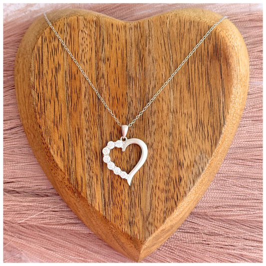 CADENA CON DIJE CORAZON LISO Y CIRCONIAS PLATA .925  RODIO