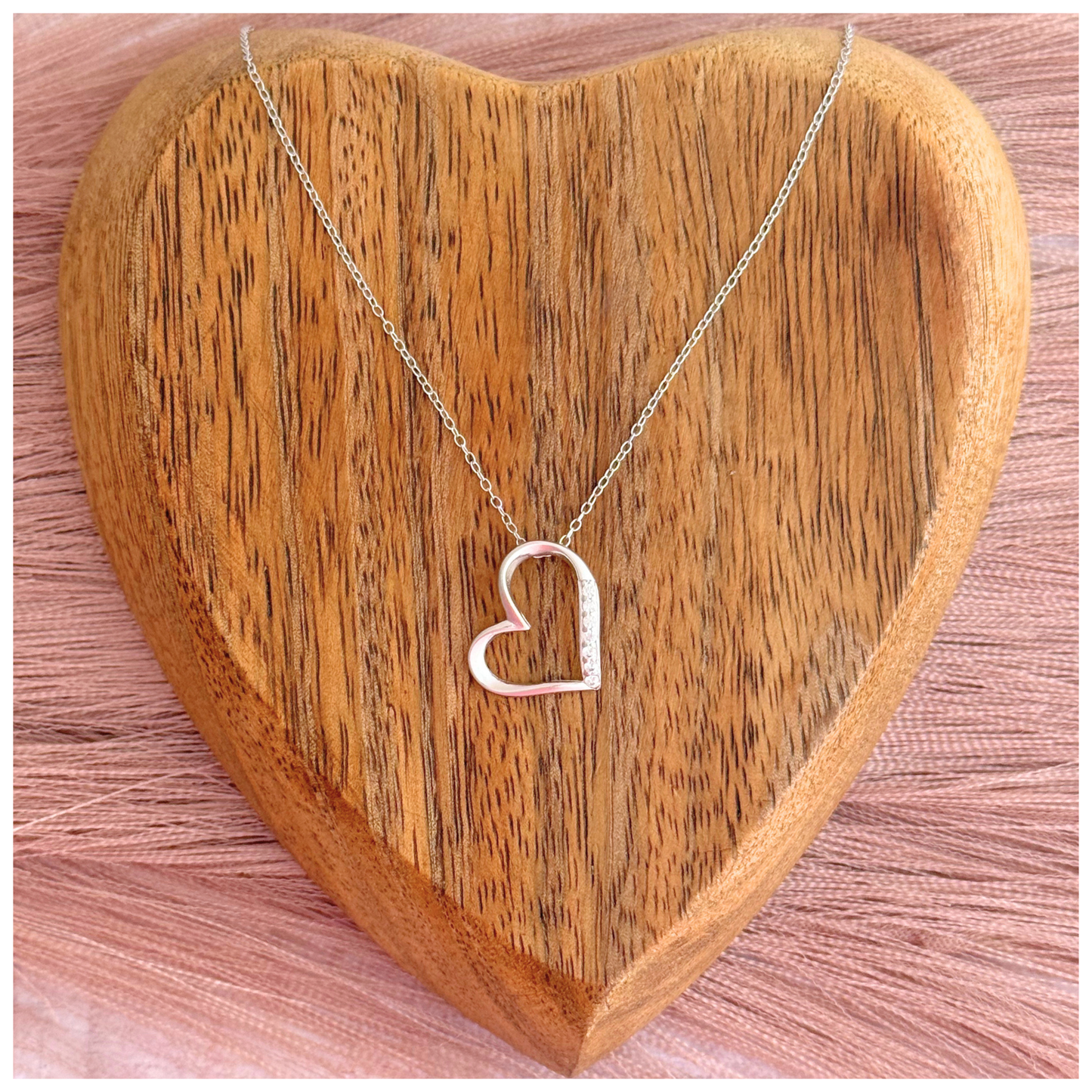 CADENA DIJE CORAZON INCLINADO CON CIRNONIAS PLATA .925 RODIO