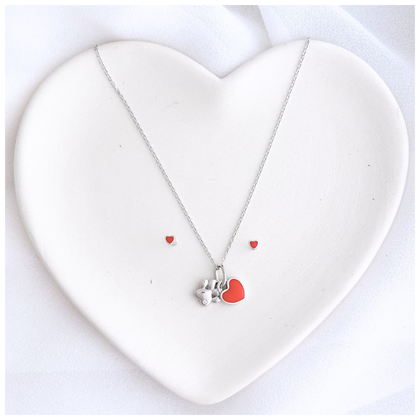 SET CADENA DIJE HUELLA DE PERRITO Y CORAZON ROJO ARETE CORAZON  PLATA .925 RODIO