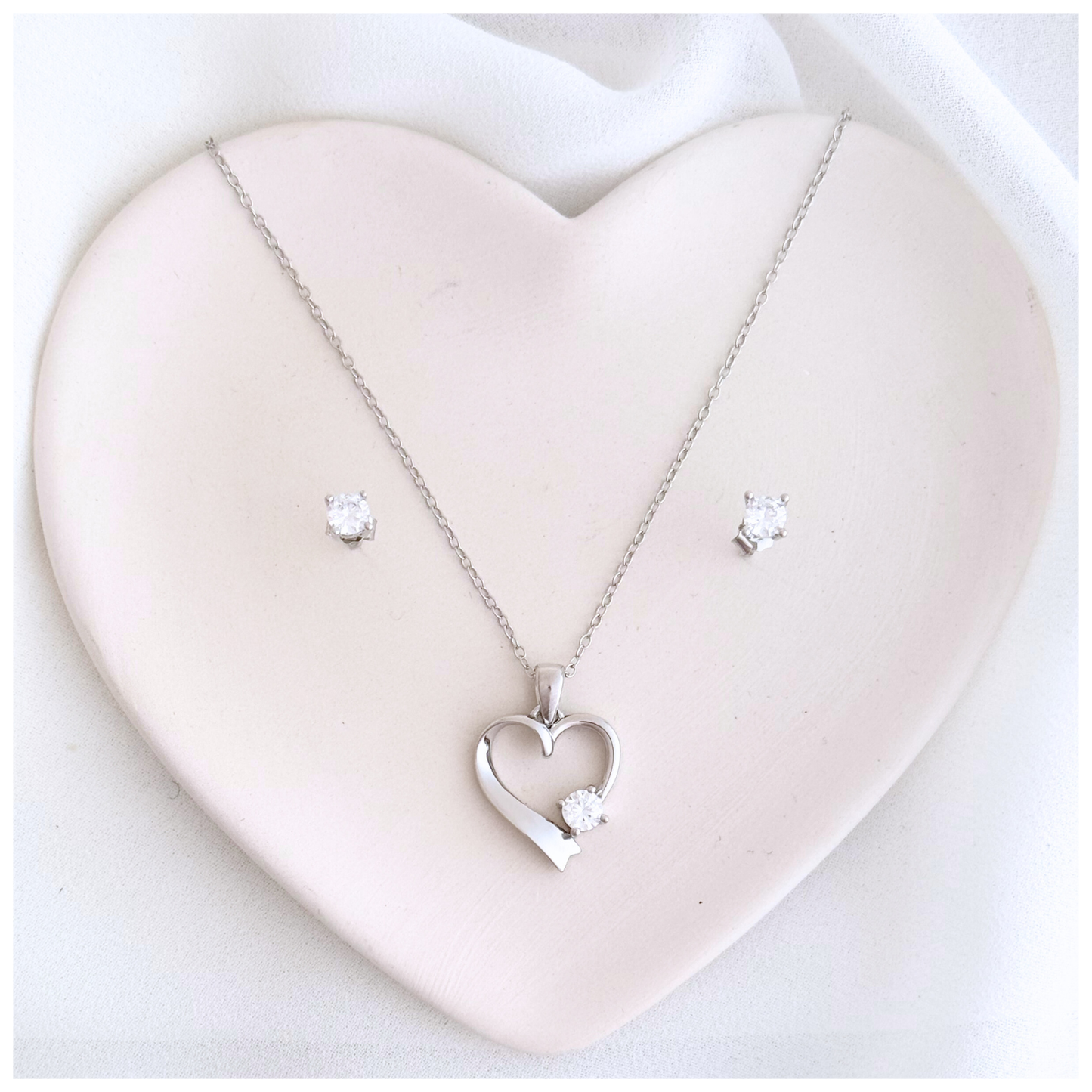 SET CORAZON LISO CIRCONIA PLATA .925 RODIO