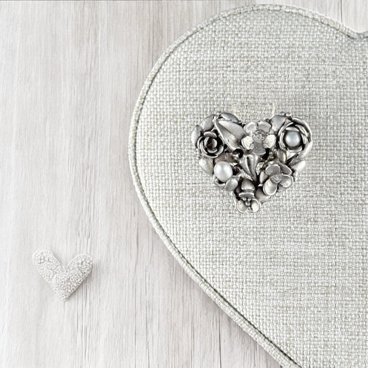 ANILLO CORAZON FLORES PERLA PLATA .925