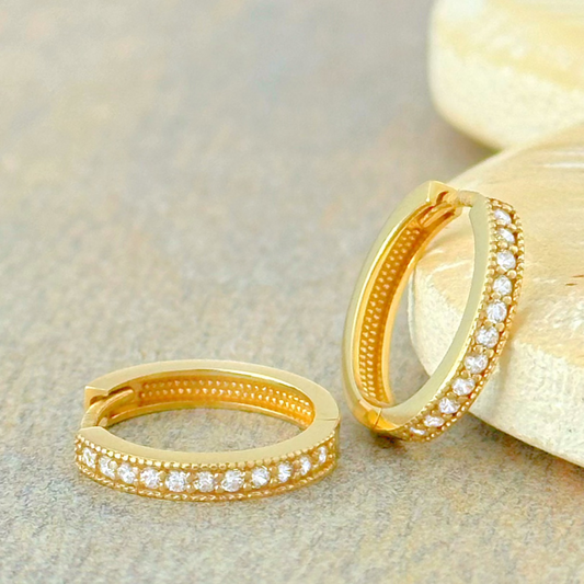 HUGIE LINEA PAVE ZIRCONIA ORO 10K