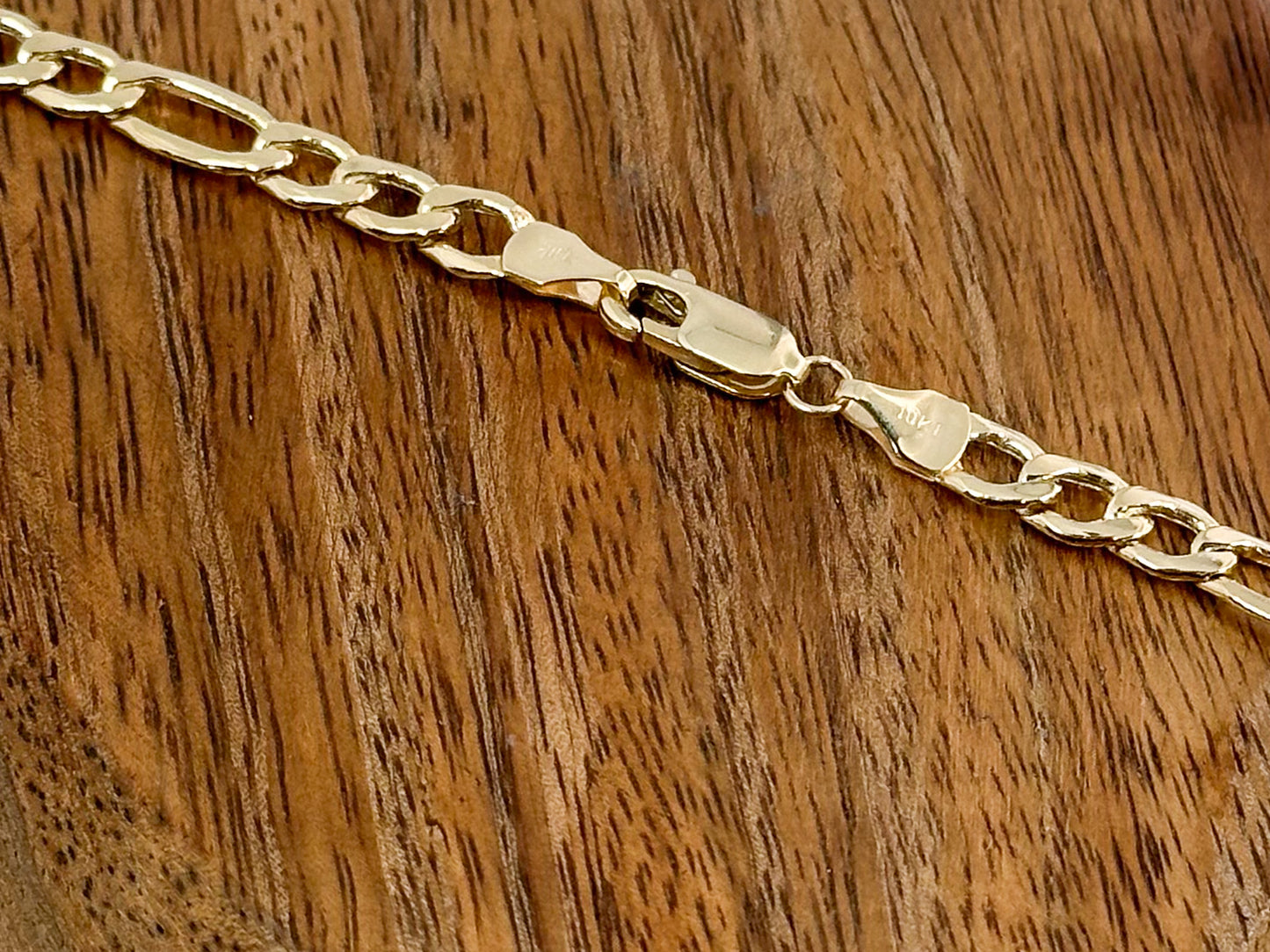 10K HOLLOW GOLD CARTIER CHAIN 