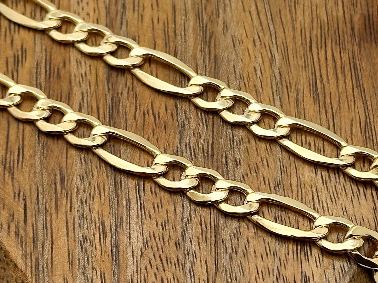 10K HOLLOW GOLD CARTIER CHAIN 