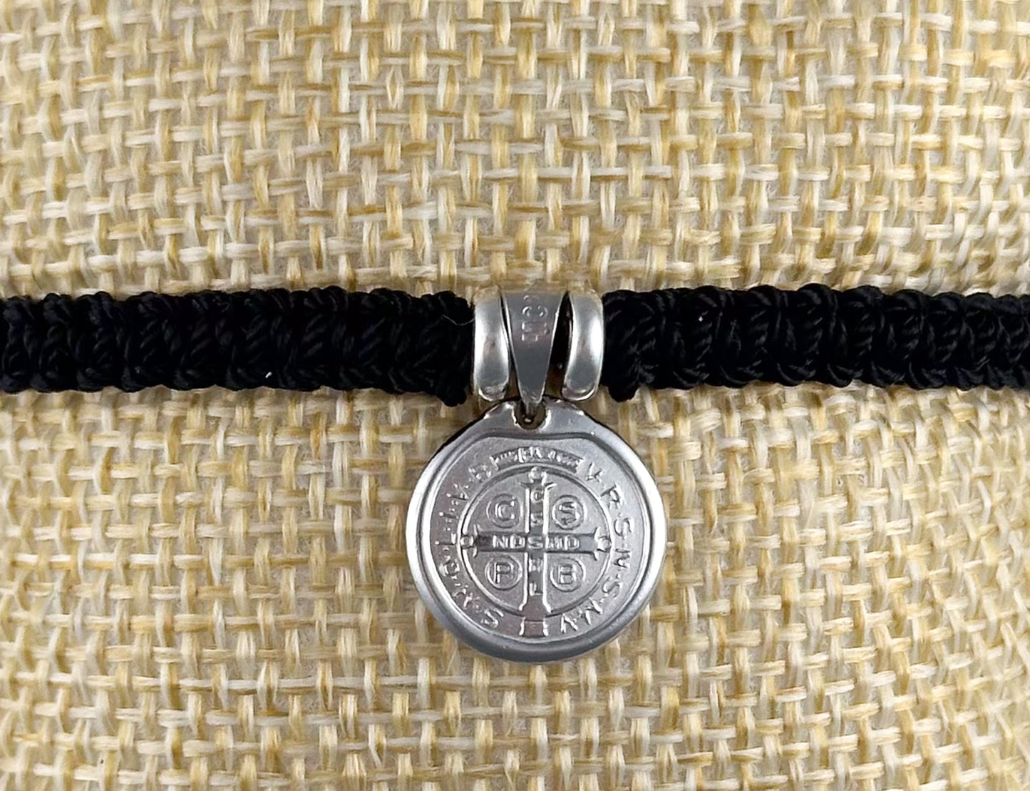 PULSERA MEDALLA SAN BENITO B 2 PLATA .925 TEJIDA NEGRA