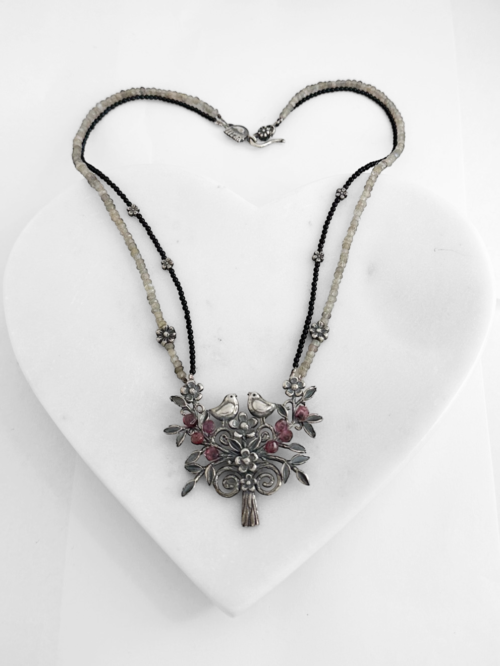 COLLAR ARBOL DE LA AMISTAD PIEDRAS NATURALES PLATA .925