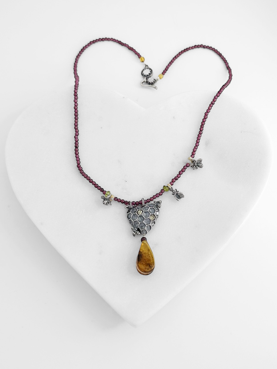 COLLAR COLMENA ABEJAS GRANATE Y AMBAR  PLATA .925