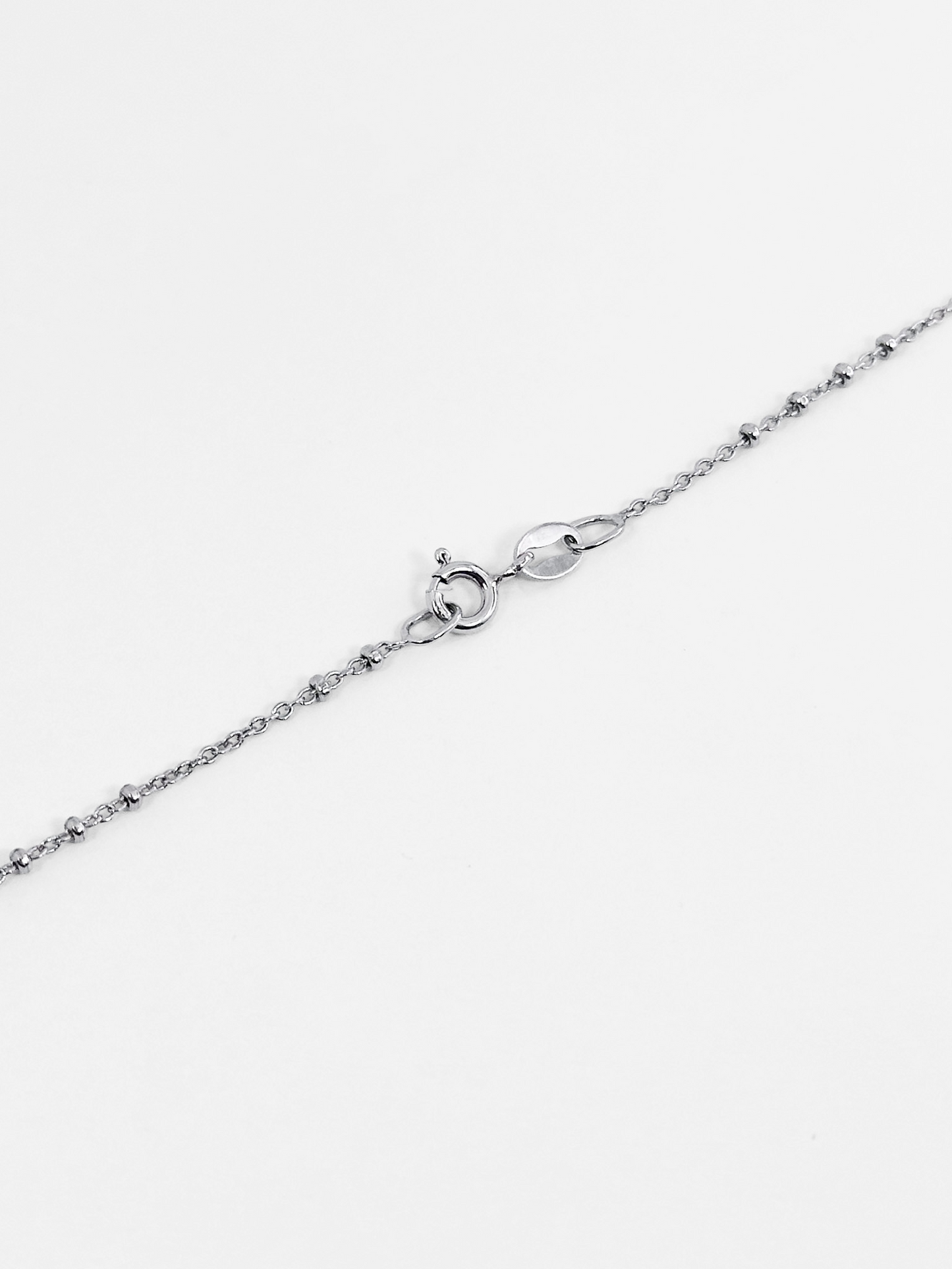 COLLAR MEDALLA SAN BENITO CADENA ALTERNADA PLATA RODIO .925
