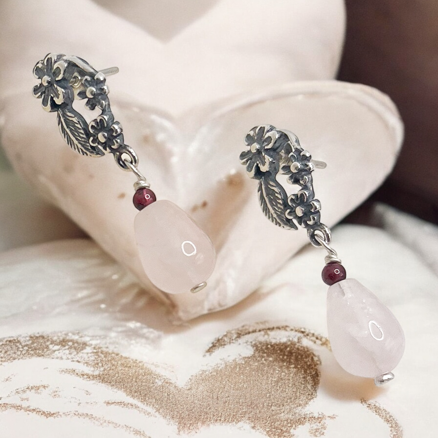 ARETE GUIA DE FLORES CUARZO ROSA PLATA .925