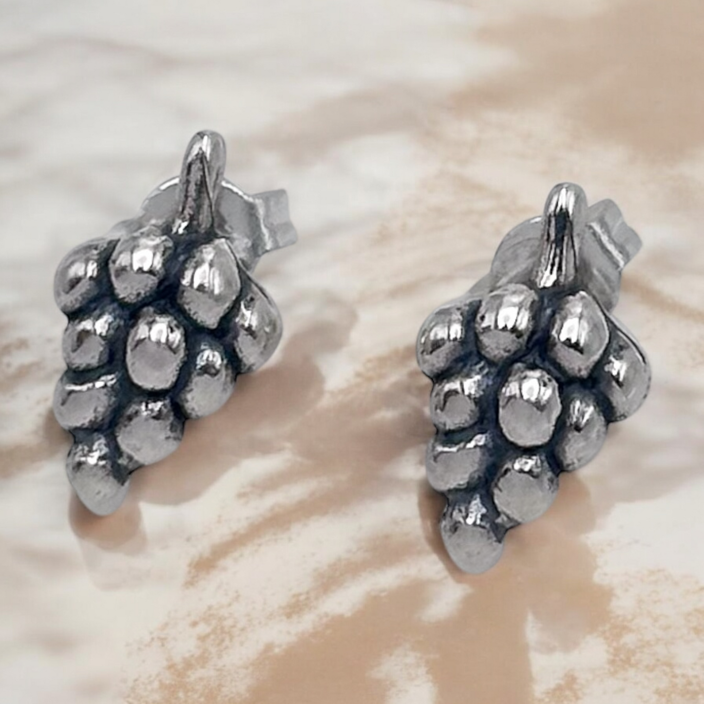 ARETE UVAS PLATA .925