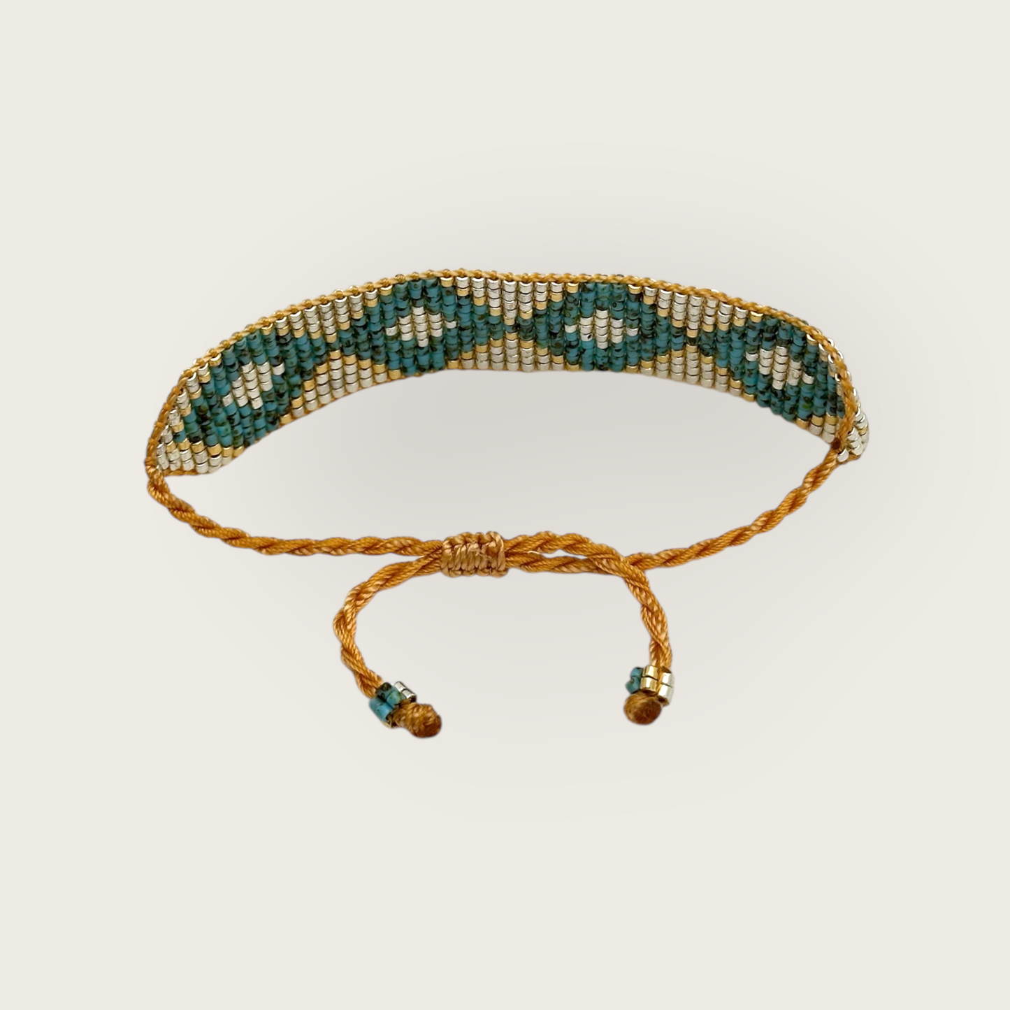 PULSERA  TEJIDA HUICHOL ROMBO