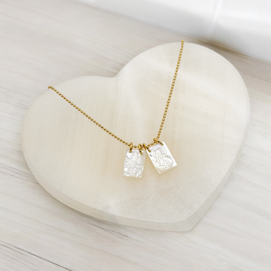 COLLAR ESCAPULARIO DOBLE PERLA CADENA CHAPA