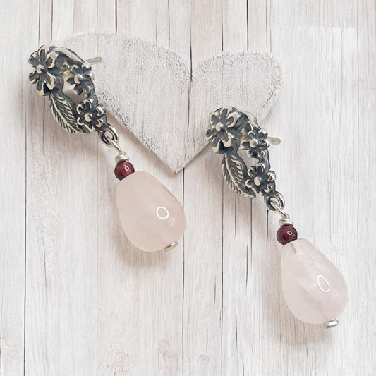 ARETE GUIA DE FLORES CUARZO ROSA PLATA .925