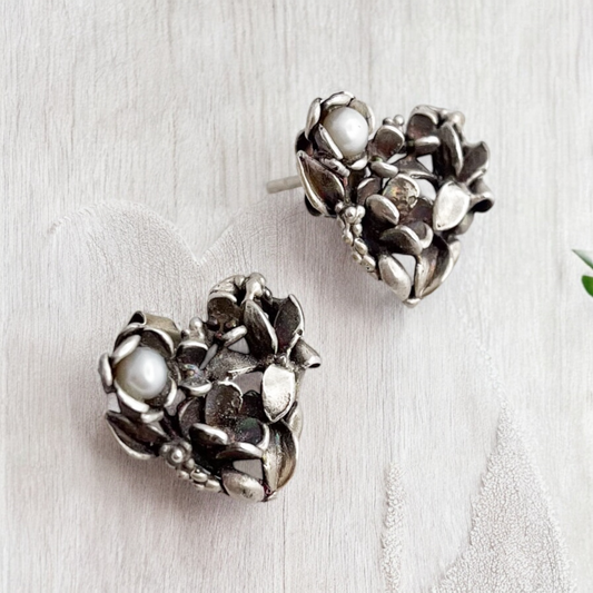 ARETE CORAZON FLORES PERLA PLATA .925