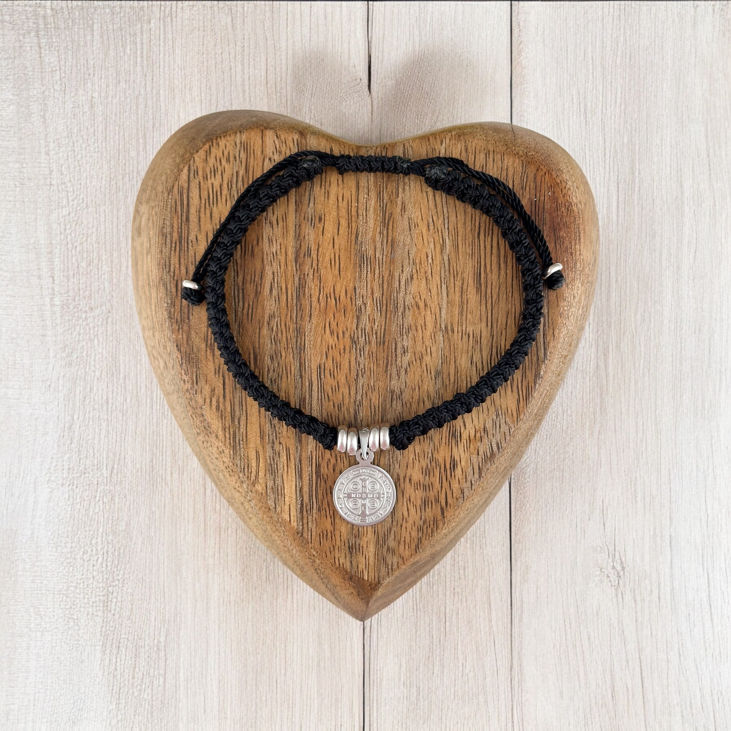 PULSERA MEDALLA SAN BENITO 2 PLATA .925 TEJIDA NEGRA