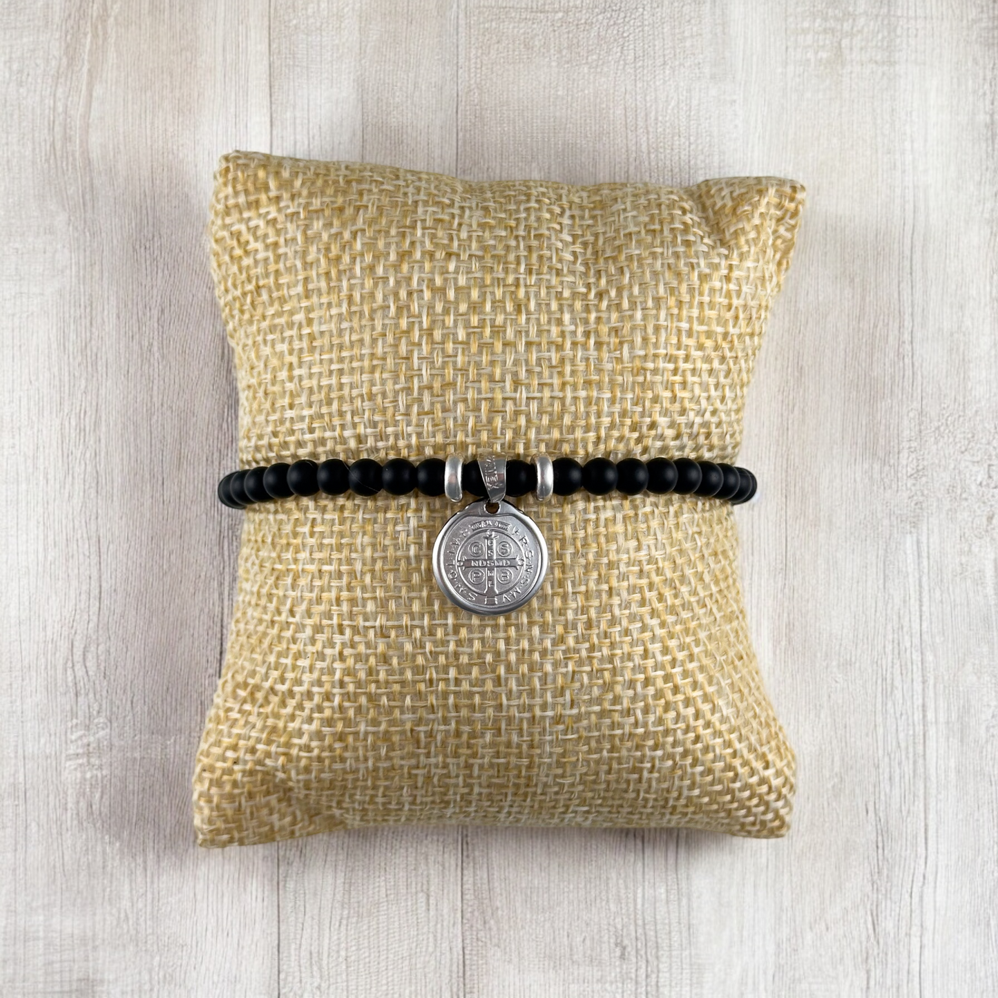 PULSERA MEDALLA SAN BENITO B 2 PLATA .925 PIEDRA N BROCHE TEJIDO