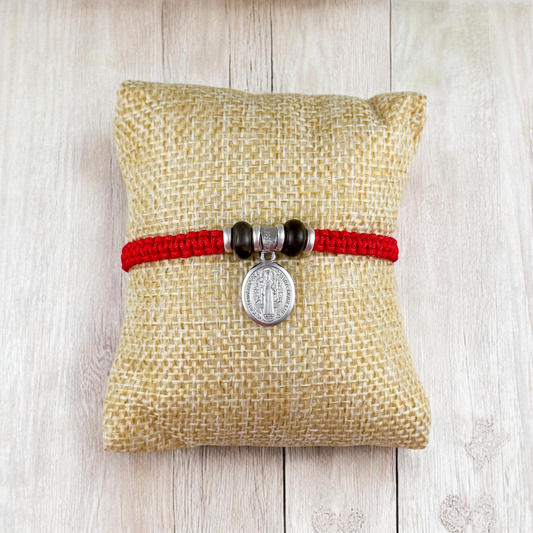 PULSERA MEDALLA OVAL SAN BENITO PLATA .925 TEJIDA ROJA