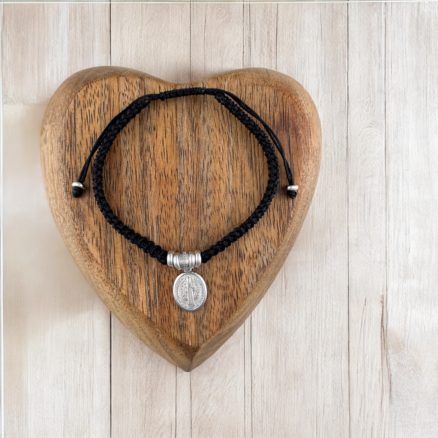 PULSERA MEDALLA OVAL SAN BENITO PLATA .925 TEJIDA NEGRA