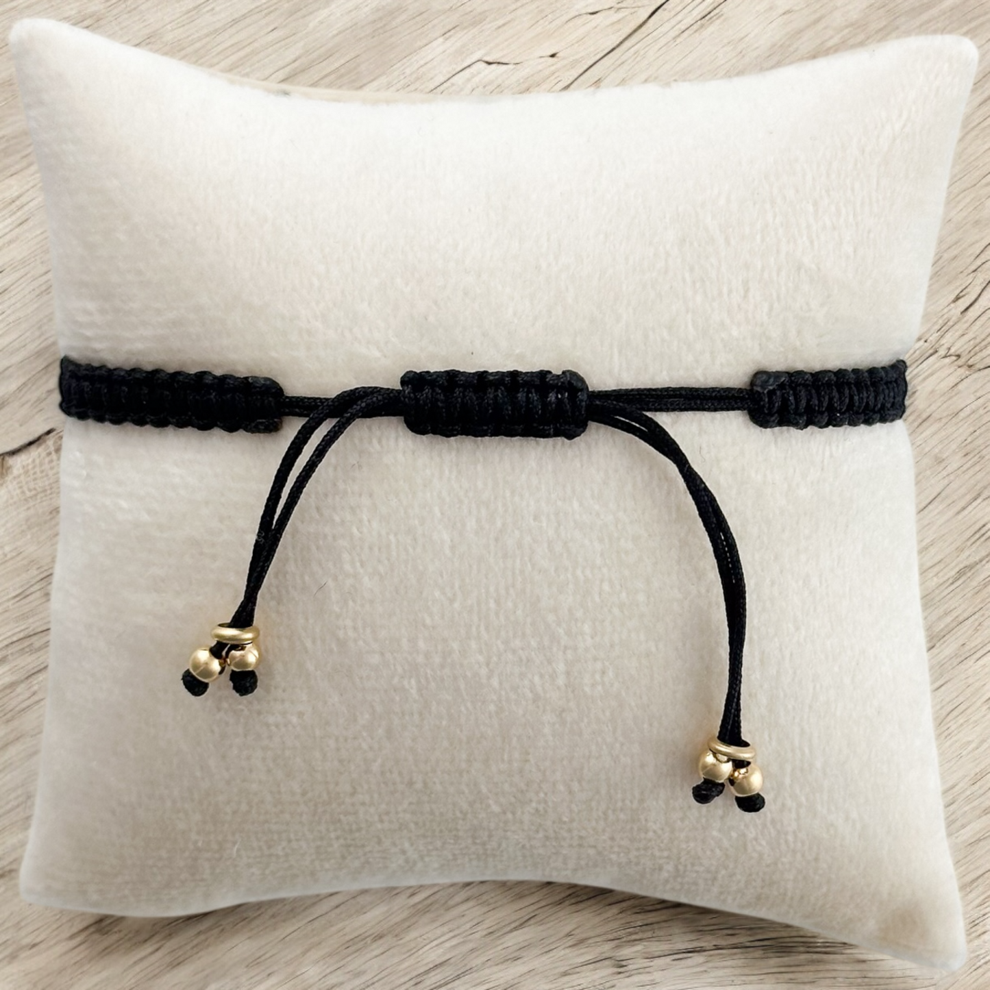 PULSERA MEDALLA SAN BENITO 1 ORO 10K TEJIDA NEGRA