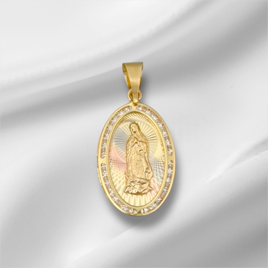 MEDALLA VIRGEN DE GUADALUPE OVAL DIAMANTADA ZIRCONIA  ORO 10K