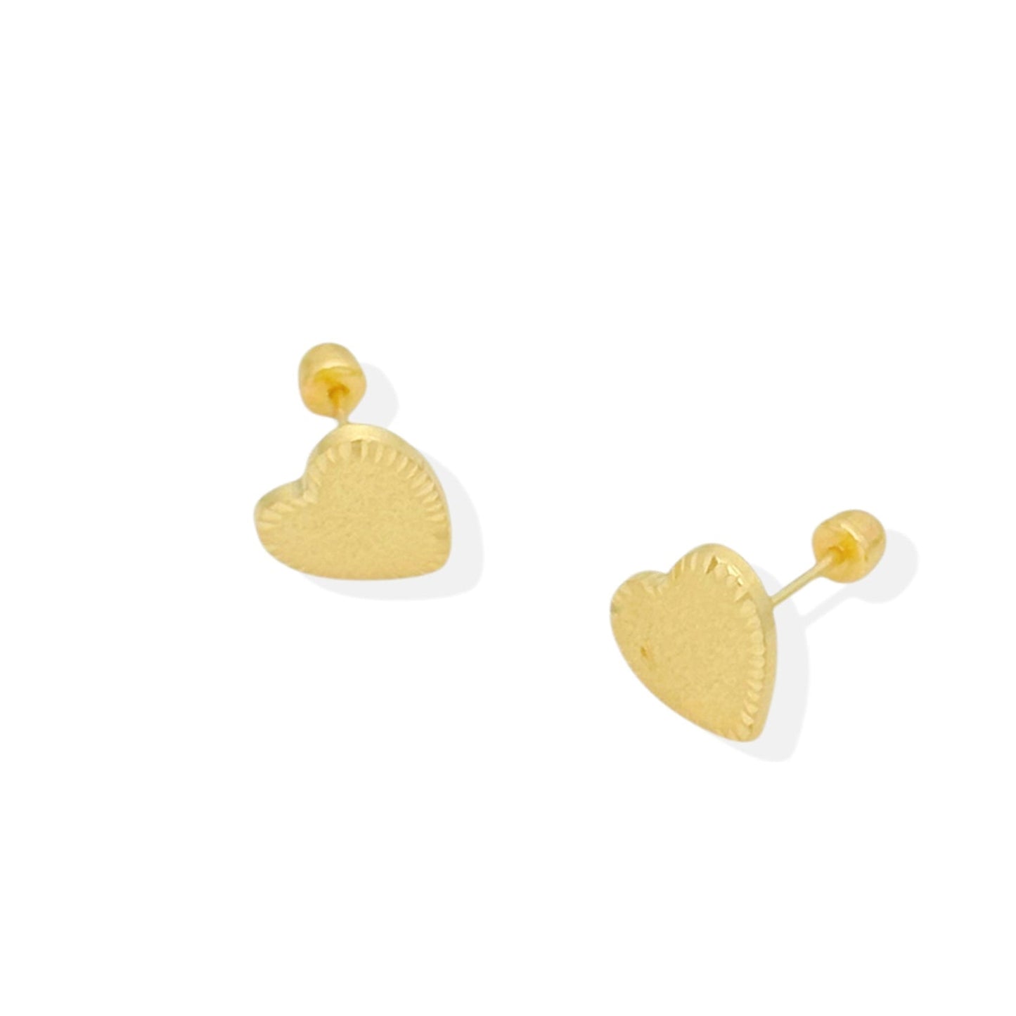 BROQUEL CORAZON  DIAMANTADO MATE ORO 10K